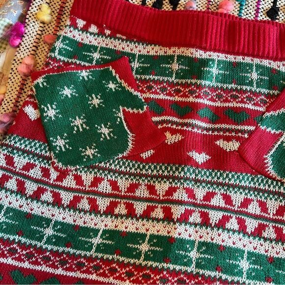 Love On A Hanger NWT Ugly Christmas Sweater Mini Skirt Sz M Red Green Fair Isle - Picture 5 of 10